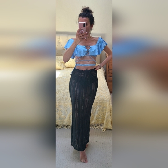 NWT Gorgeous Blue Off-Shoulder Swim Top - Picture 5 of 6